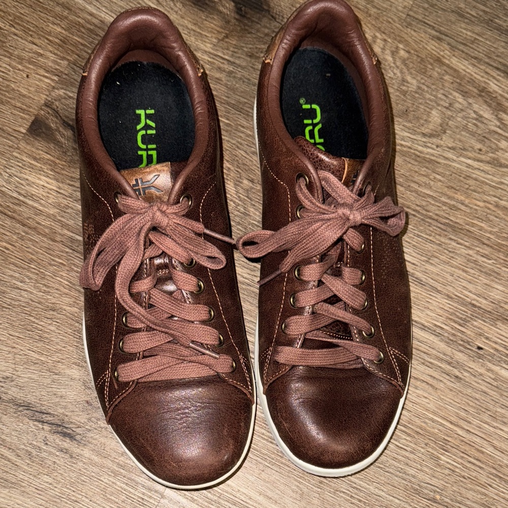 KURU Roam classic court sneaker in brown leather, size - 10.5 M